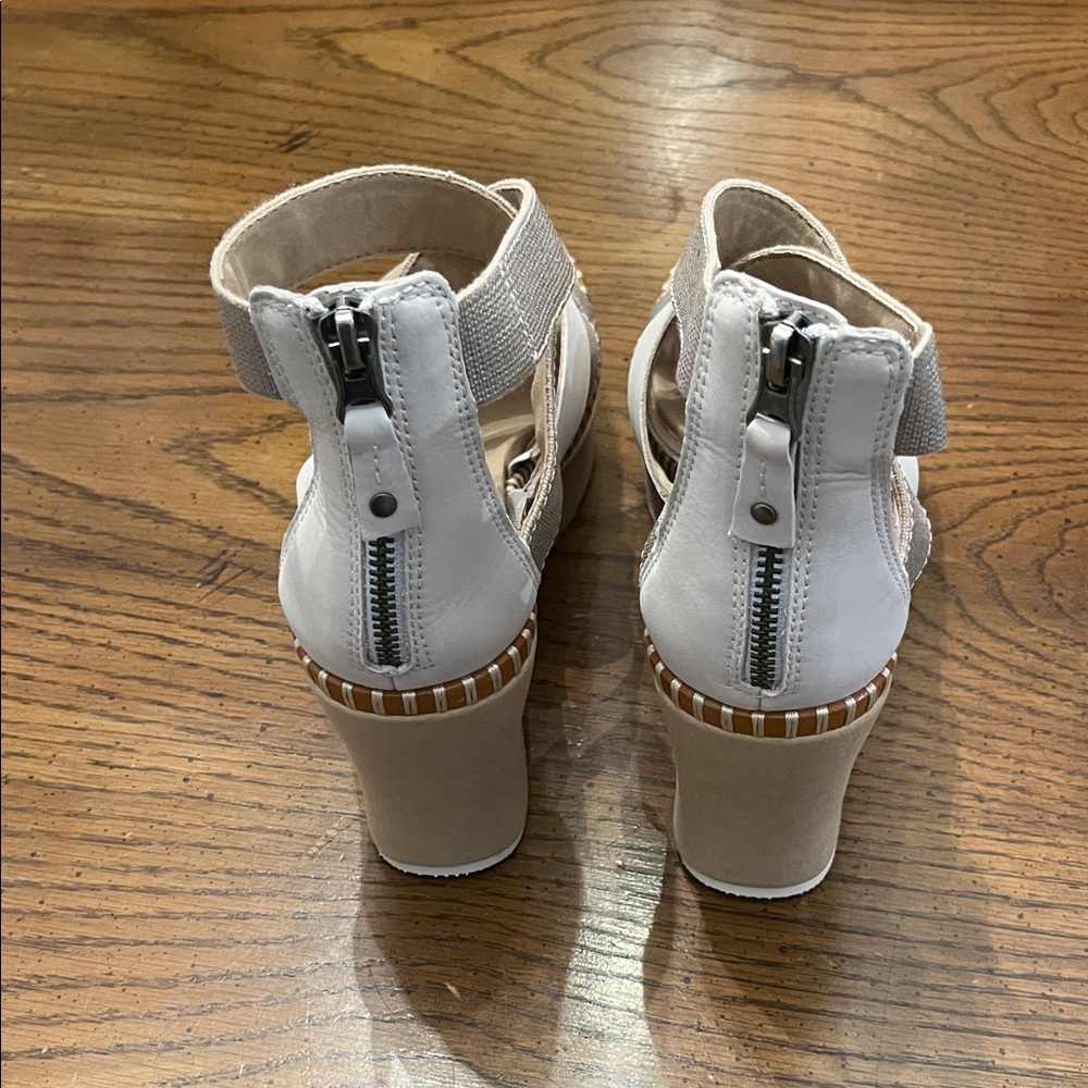 OTBT‎ Pavilion Platform Wedge Heels, size 7.5 - Picture 3 of 11